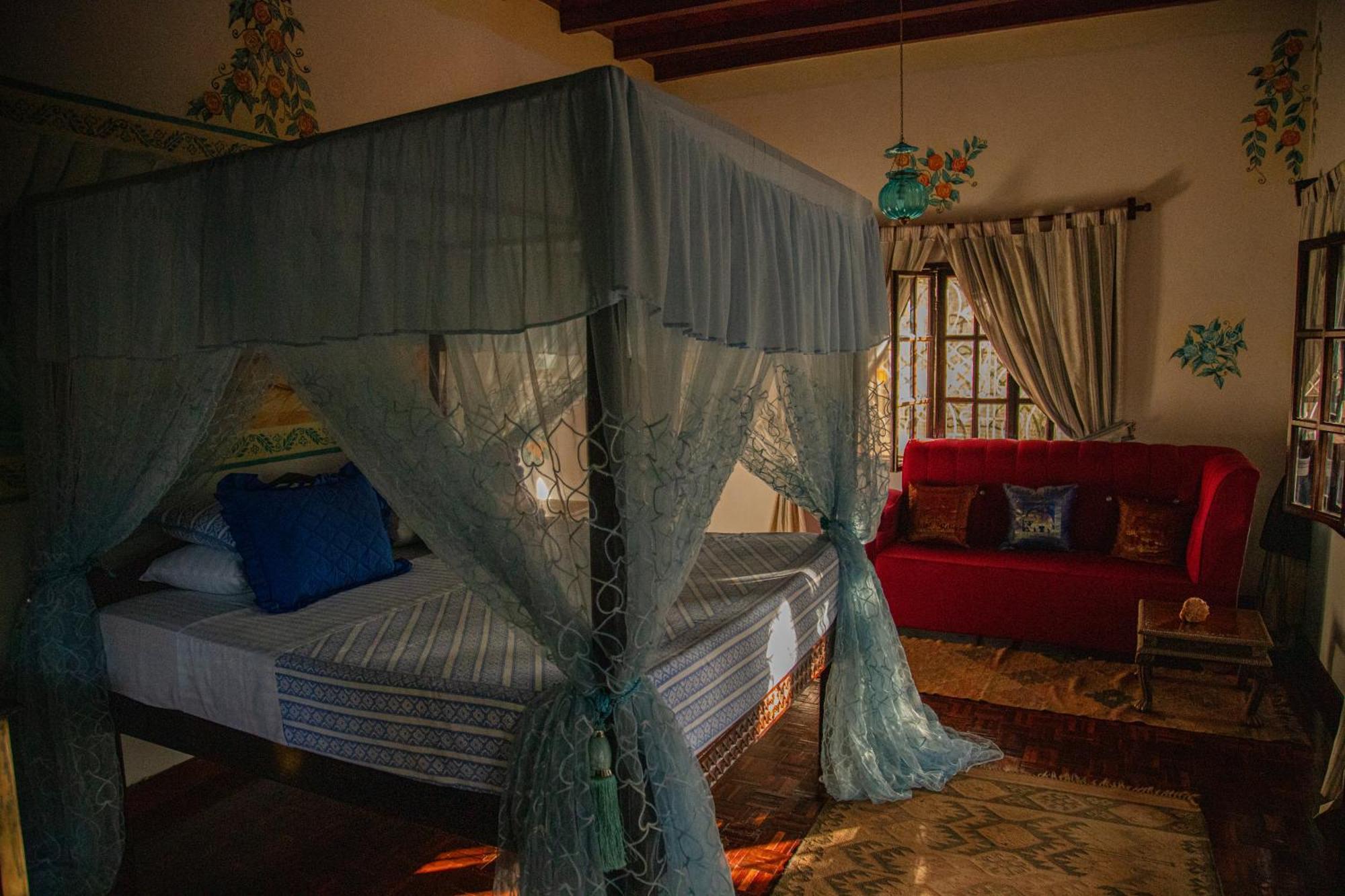 Resort African House