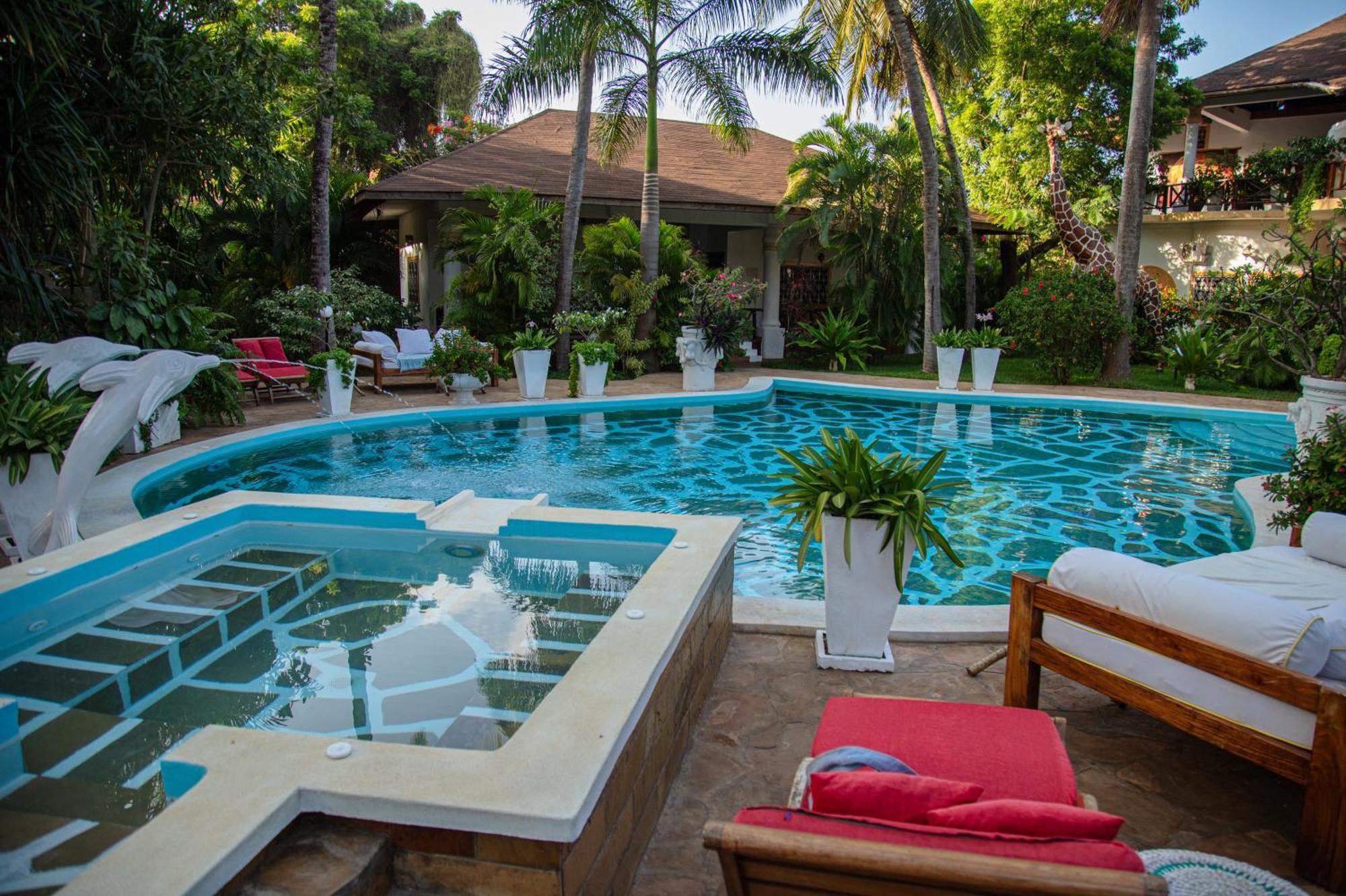 African House Resort 4*